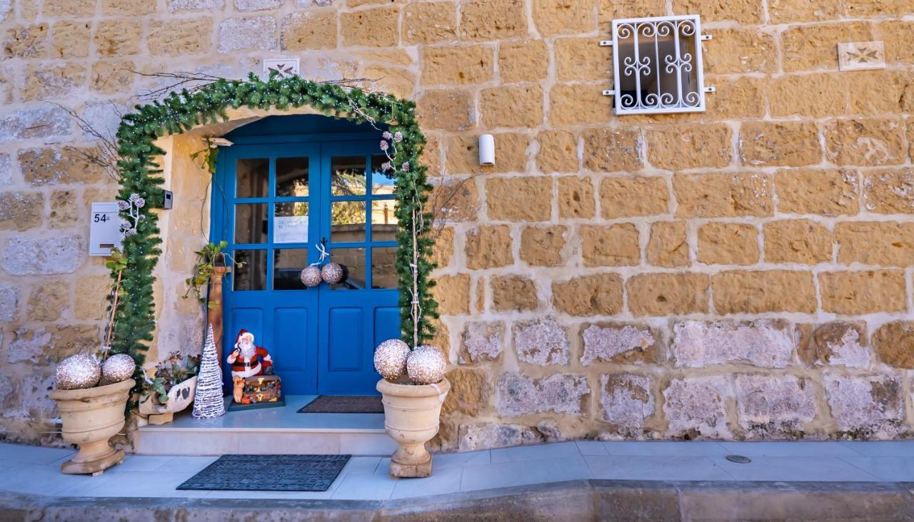 Bed and Breakfast Fiftyfour West Boutique Living à Għarb Extérieur photo