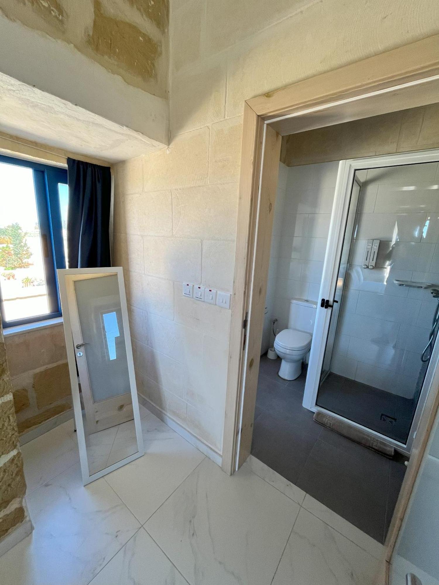 Bed and Breakfast Fiftyfour West Boutique Living à Għarb Extérieur photo