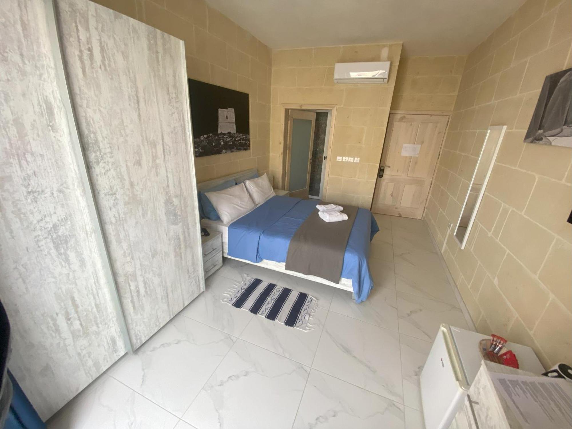 Bed and Breakfast Fiftyfour West Boutique Living à Għarb Extérieur photo